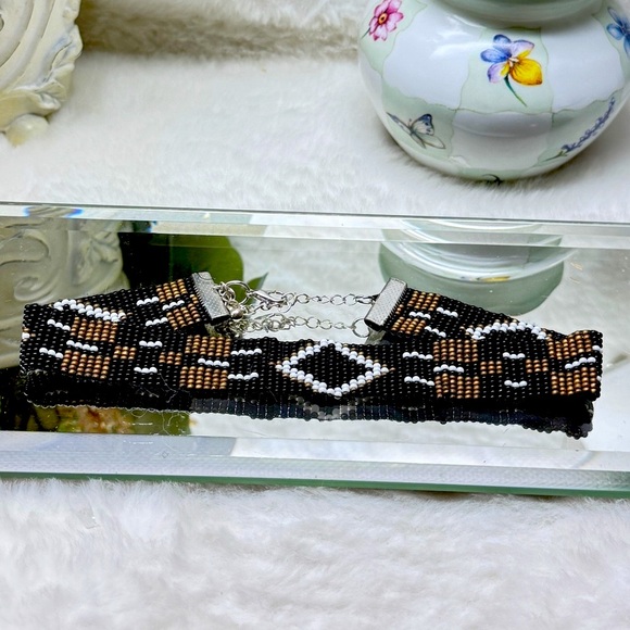 Tribal Style Beaded Choker Necklace - Black, White and gold color - Picture 3 of 8